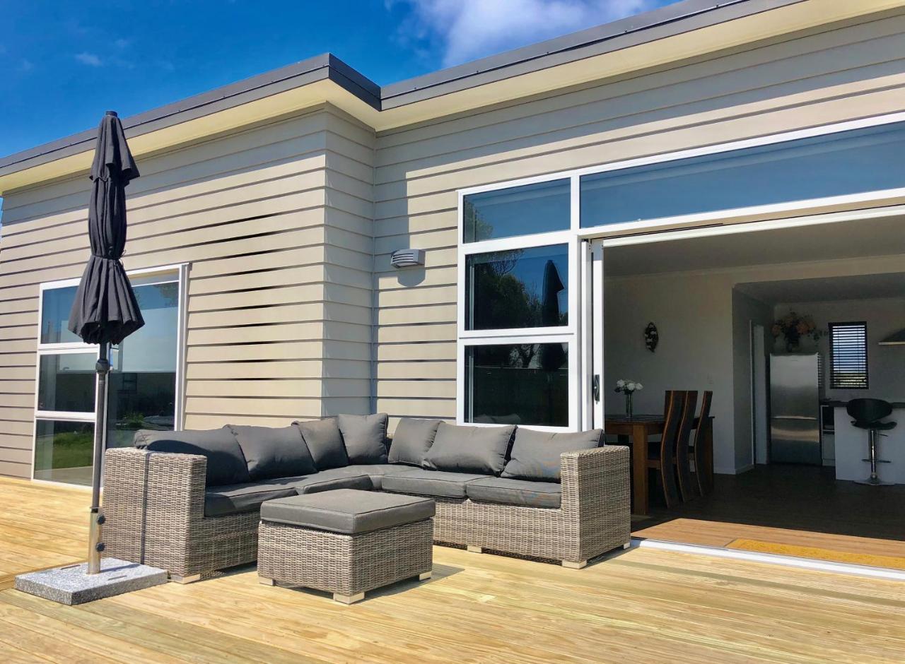 Otaki Beachfront Getaway Exterior foto